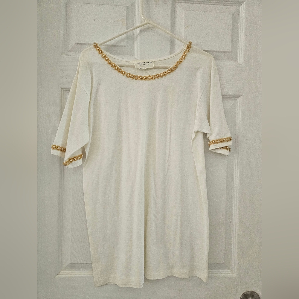 Woman's clothes